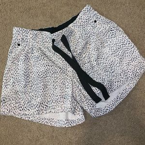 lululemon spring break away shorts